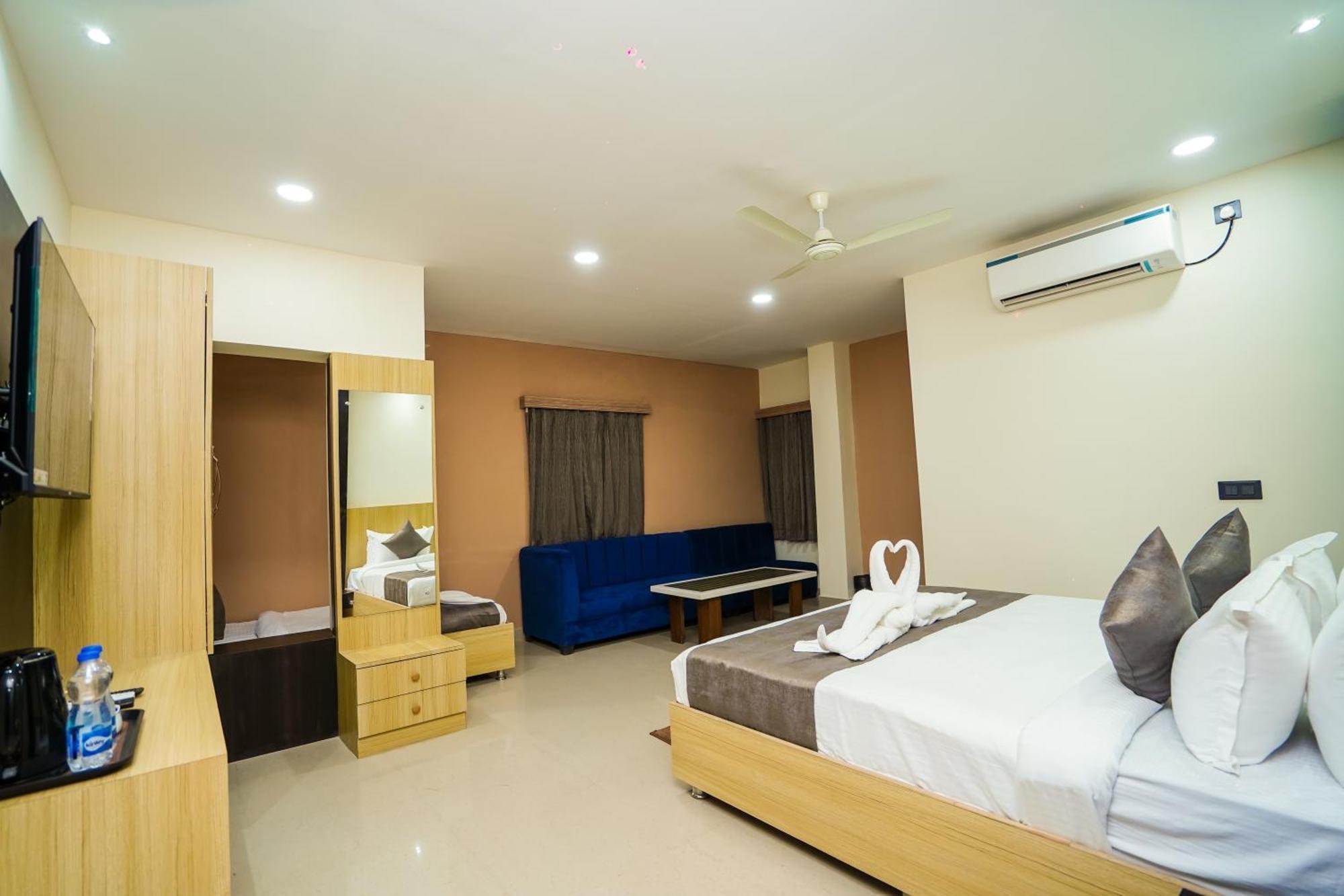 Hotel Middleton Nxt Bhubaneswar Exterior foto